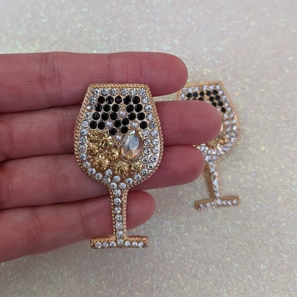 Rhinestone crystal bling wine stud earrings - Picture 4 of 8